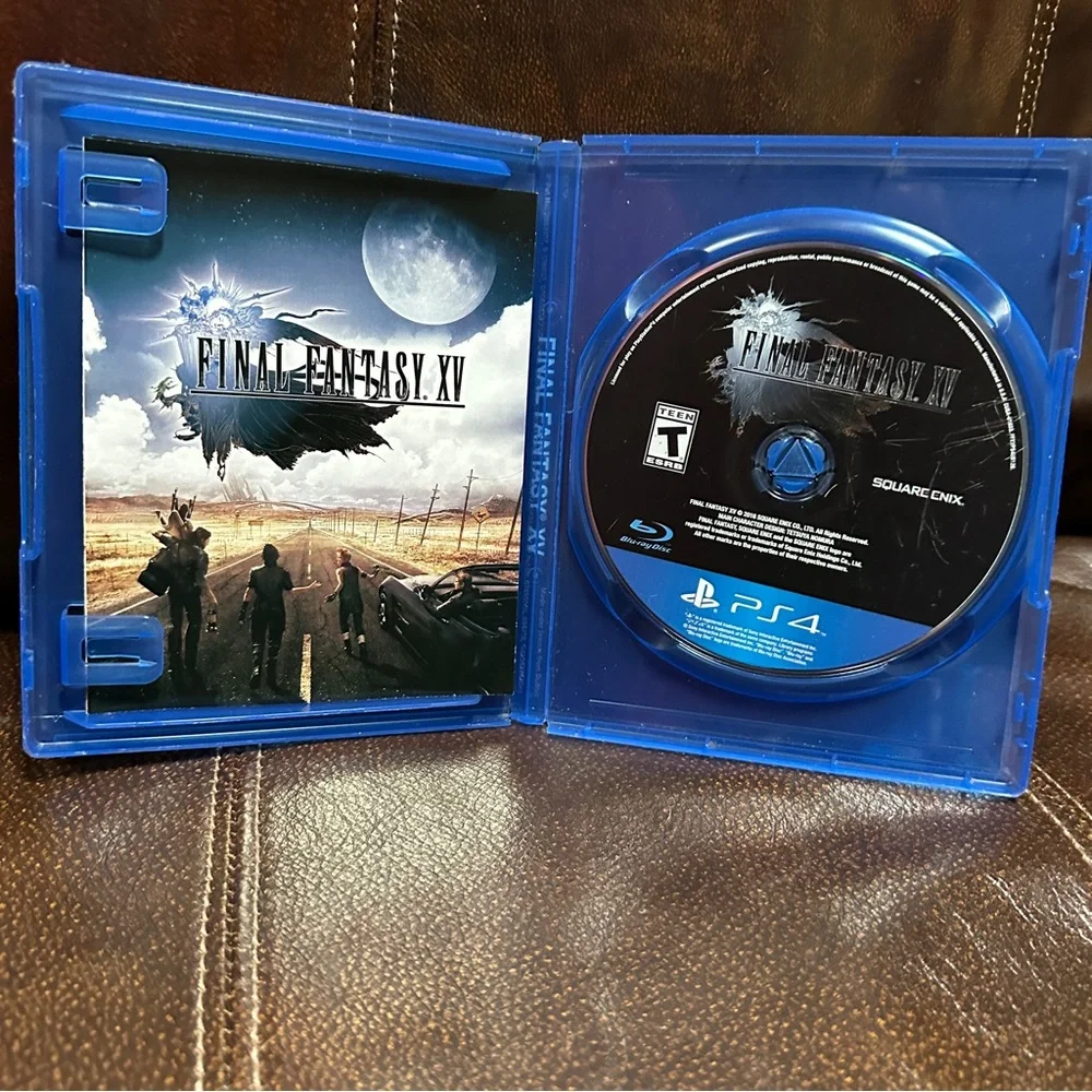 Final‎ Fantasy XV - Sony PlayStation 4 Complete In Case